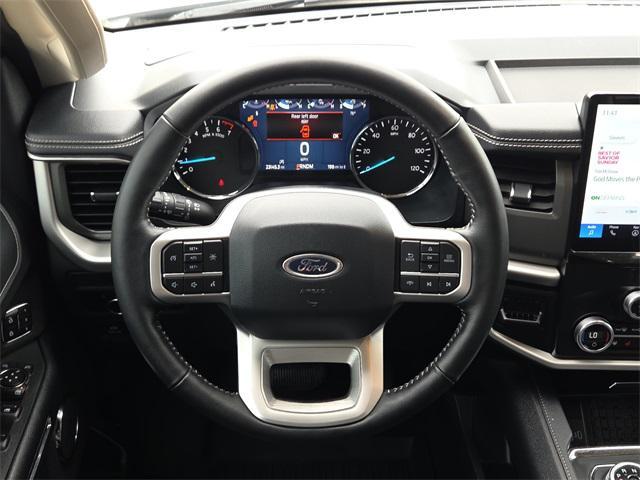 used 2024 Ford Expedition car, priced at $50,329