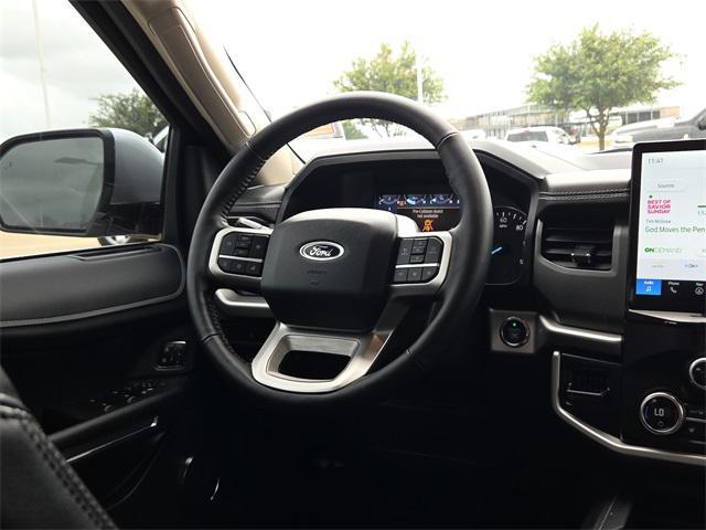 used 2024 Ford Expedition car, priced at $50,329