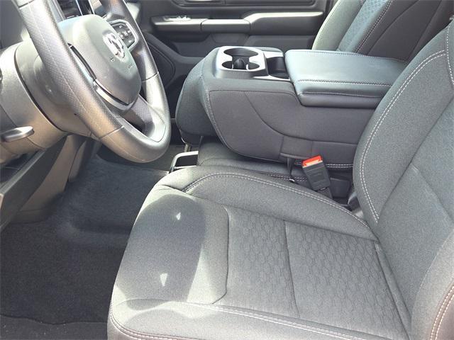 new 2025 Ram 1500 car, priced at $46,627
