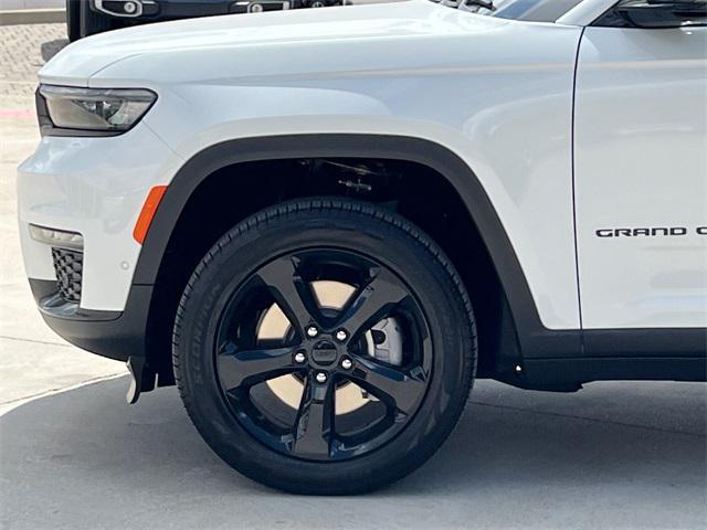 new 2024 Jeep Grand Cherokee L car, priced at $51,083