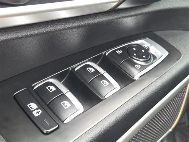 used 2023 Kia Telluride car, priced at $33,906