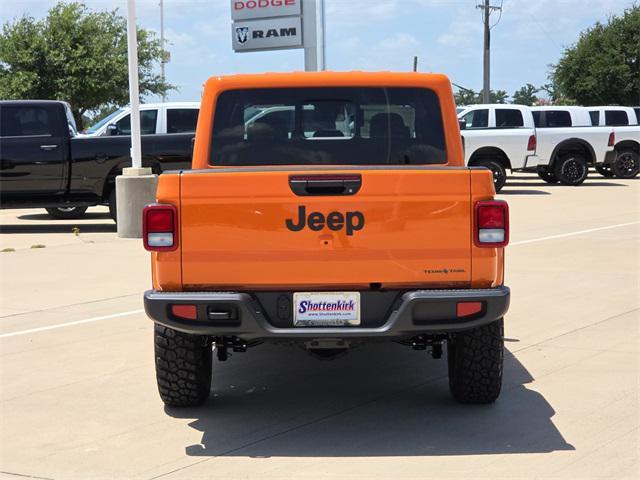 new 2025 Jeep Gladiator car, priced at $45,439
