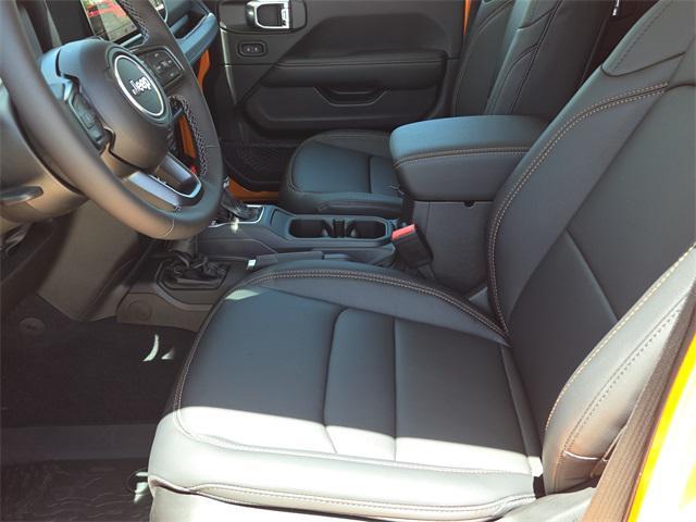 new 2025 Jeep Gladiator car, priced at $45,439