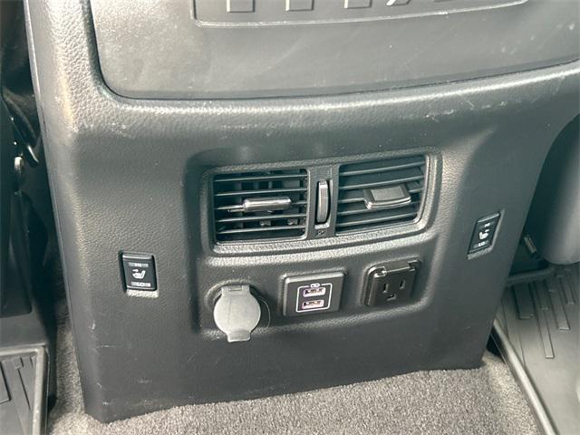 used 2021 Nissan Titan car, priced at $32,276