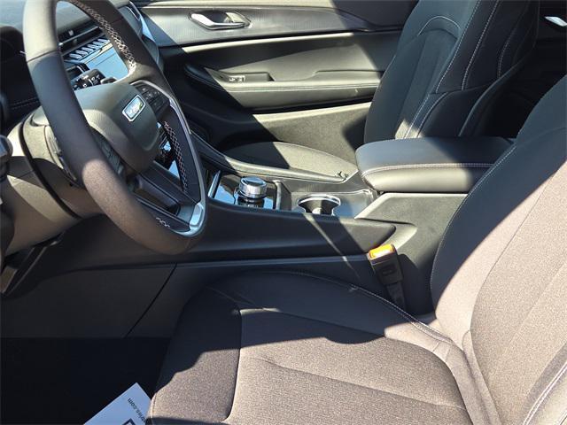 new 2025 Jeep Grand Cherokee car, priced at $33,736