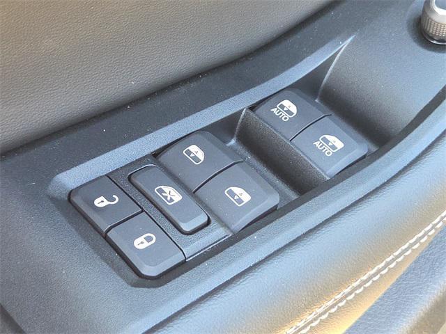 new 2025 Jeep Grand Cherokee car, priced at $33,736
