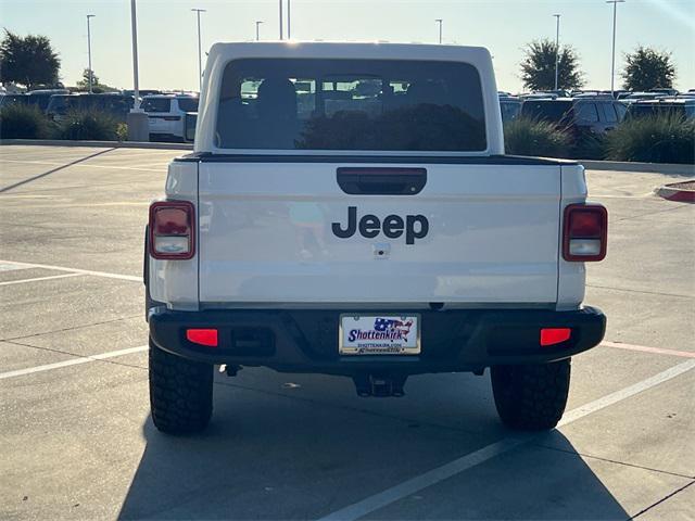 used 2024 Jeep Gladiator car, priced at $37,942