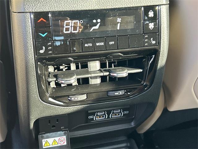 new 2025 Jeep Grand Cherokee L car, priced at $46,852
