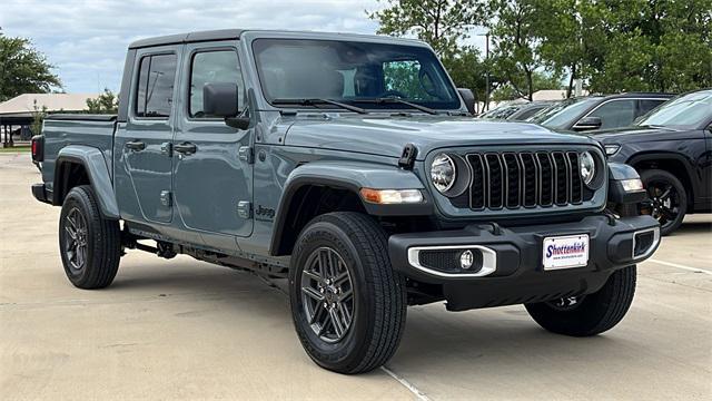 new 2024 Jeep Gladiator car, priced at $51,595