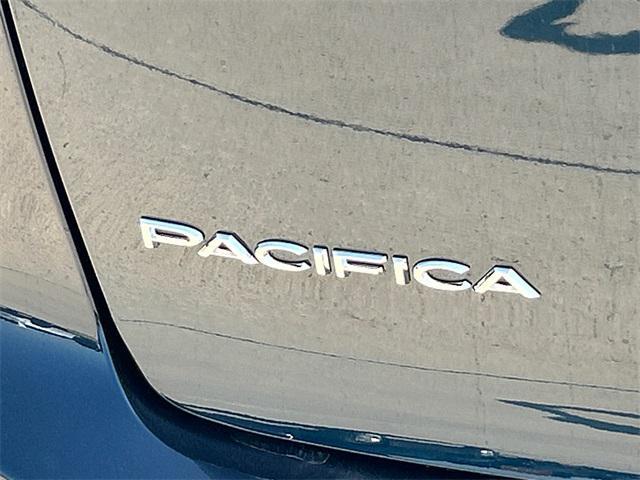 new 2025 Chrysler Pacifica car, priced at $41,640
