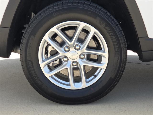new 2025 Jeep Grand Cherokee L car, priced at $35,483