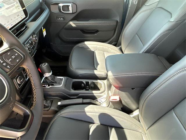 new 2025 Jeep Gladiator car, priced at $46,089