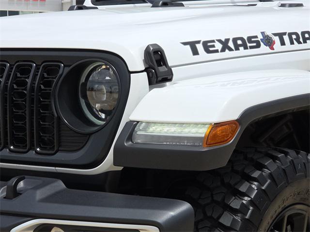 used 2024 Jeep Gladiator car, priced at $36,261