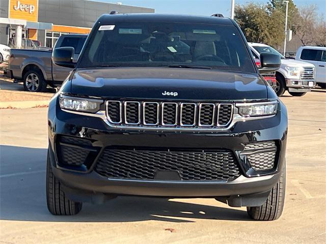 new 2025 Jeep Grand Cherokee car, priced at $38,675