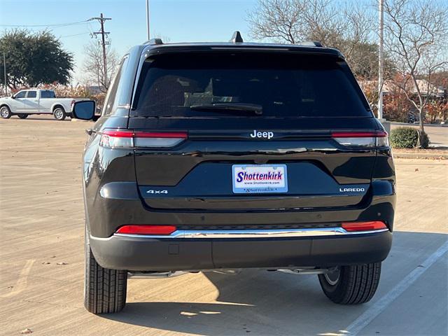 new 2025 Jeep Grand Cherokee car, priced at $38,675