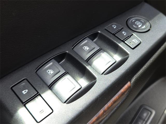 used 2019 GMC Yukon XL car, priced at $27,417