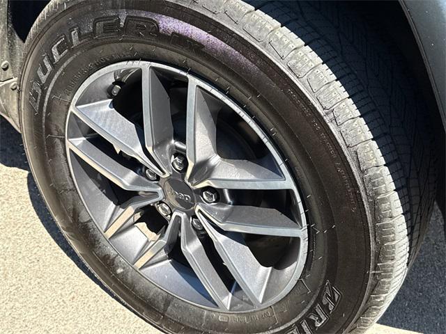used 2020 Jeep Grand Cherokee car, priced at $18,940