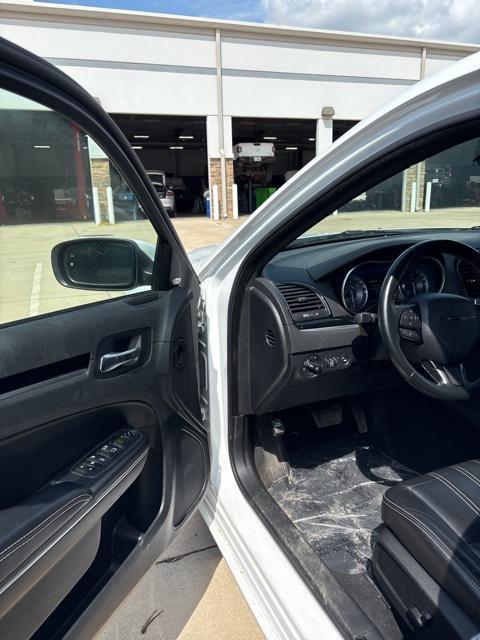 used 2022 Chrysler 300 car, priced at $23,563