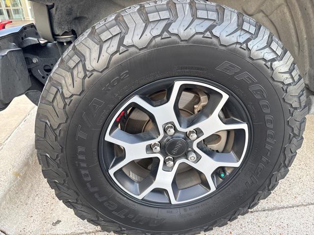 used 2021 Jeep Wrangler Unlimited car, priced at $27,241