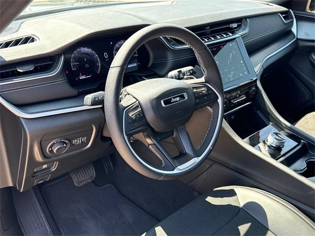 new 2025 Jeep Grand Cherokee car, priced at $42,480