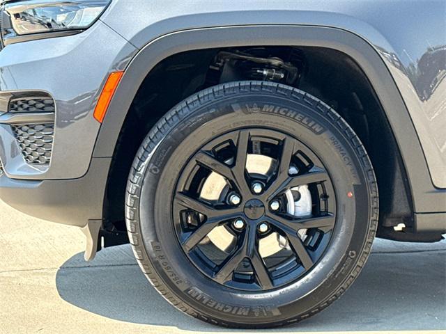 new 2025 Jeep Grand Cherokee car, priced at $42,480