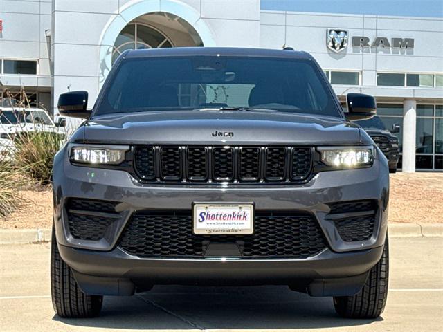 new 2025 Jeep Grand Cherokee car, priced at $42,480