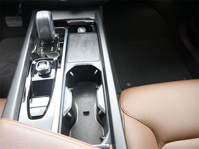 used 2022 Volvo XC60 car, priced at $31,733