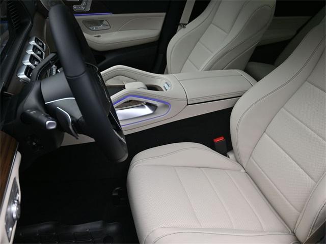 new 2025 Mercedes-Benz GLE 450 car, priced at $82,400