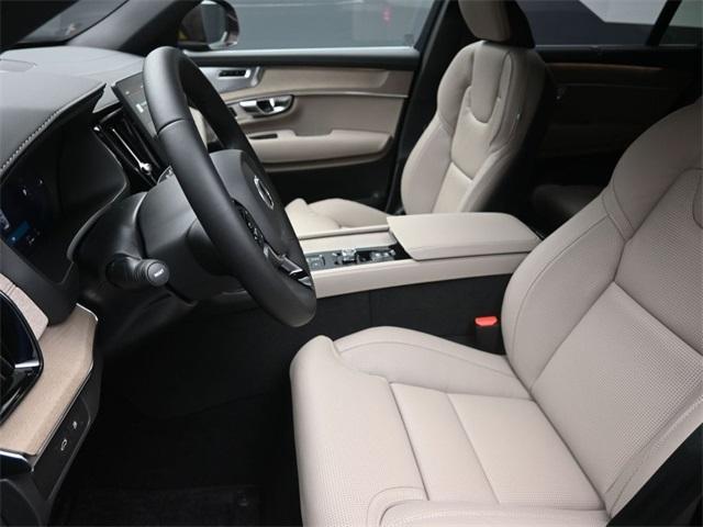 new 2025 Volvo XC90 Plug-In Hybrid car, priced at $78,595