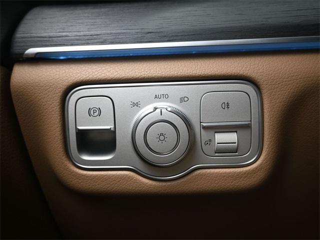new 2025 Mercedes-Benz GLS 450 car, priced at $104,370