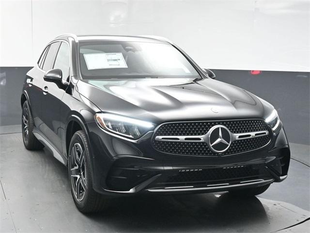 new 2025 Mercedes-Benz GLC 300 car, priced at $56,085
