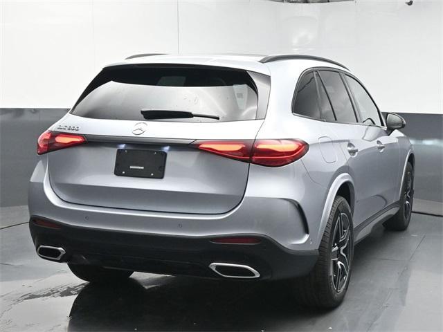 new 2025 Mercedes-Benz GLC 300 car, priced at $59,485