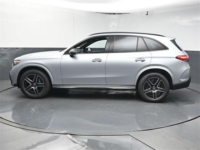new 2025 Mercedes-Benz GLC 300 car, priced at $59,485