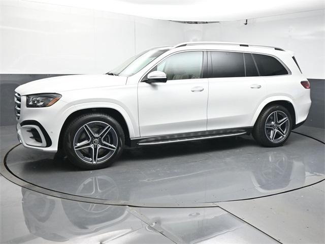new 2025 Mercedes-Benz GLS 450 car, priced at $103,805