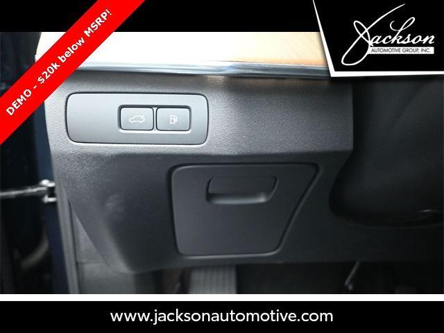 used 2024 Volvo XC90 Recharge Plug-In Hybrid car, priced at $55,154