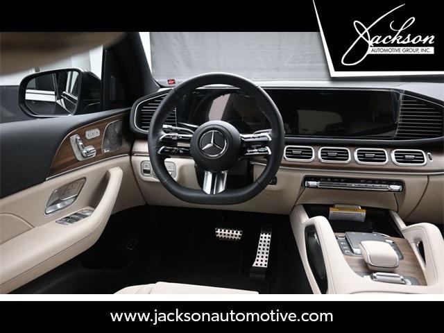 new 2025 Mercedes-Benz GLS 450 car, priced at $101,400