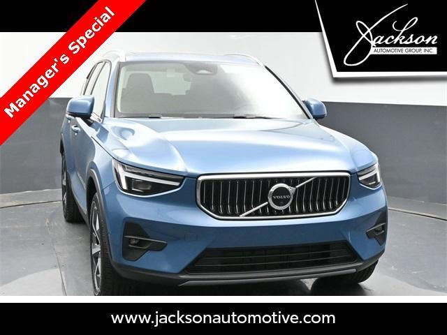 new 2024 Volvo XC40 car, priced at $46,829
