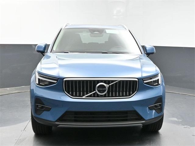 new 2024 Volvo XC40 car, priced at $46,829