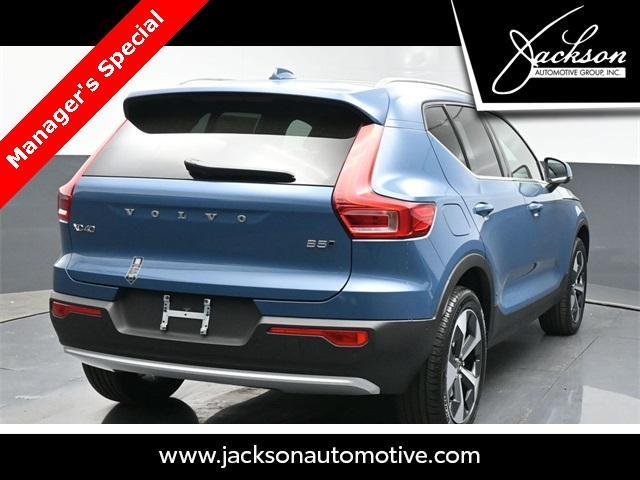 new 2024 Volvo XC40 car, priced at $46,829