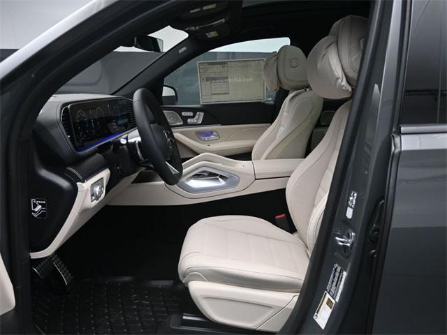 new 2025 Mercedes-Benz GLS 580 car, priced at $129,130