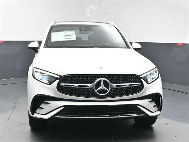 new 2025 Mercedes-Benz GLC 300 car, priced at $60,155