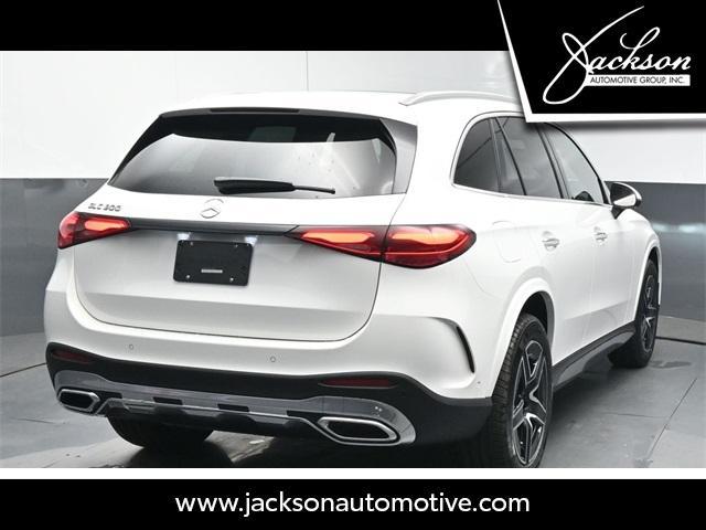 new 2025 Mercedes-Benz GLC 300 car, priced at $60,155