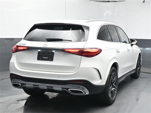 new 2025 Mercedes-Benz GLC 300 car, priced at $60,155