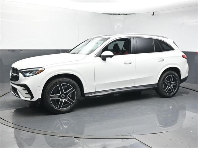 new 2025 Mercedes-Benz GLC 300 car, priced at $60,155