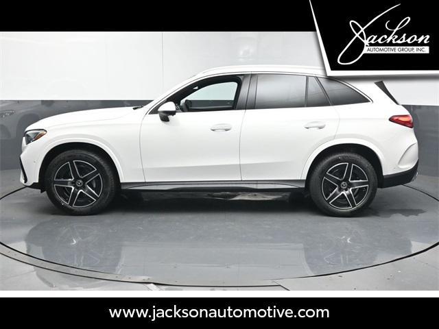 new 2025 Mercedes-Benz GLC 300 car, priced at $60,155