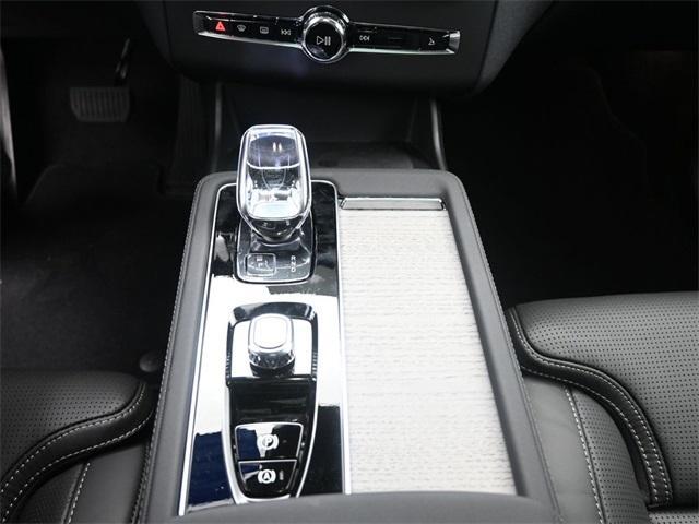 new 2025 Volvo XC90 Plug-In Hybrid car, priced at $81,495
