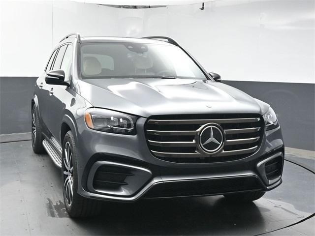 new 2025 Mercedes-Benz GLS 450 car, priced at $103,085