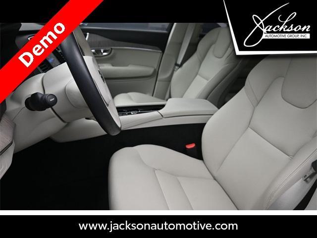 used 2024 Volvo XC90 Recharge Plug-In Hybrid car, priced at $56,302