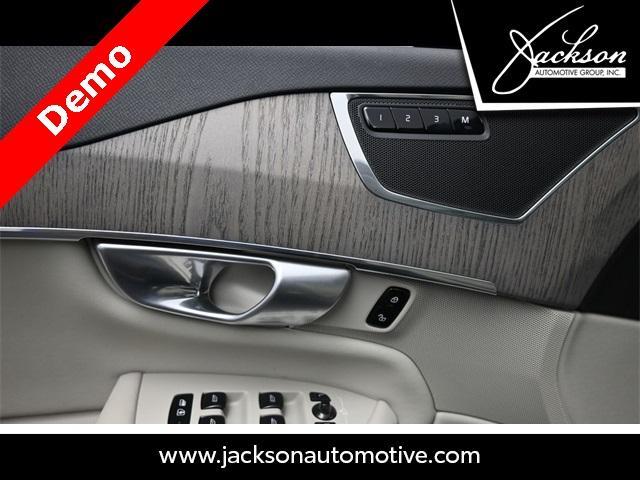 used 2024 Volvo XC90 Recharge Plug-In Hybrid car, priced at $56,302