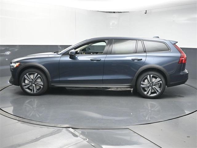 new 2026 Volvo V60 Cross Country car